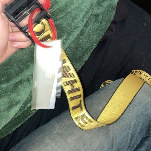 Offwhite Belt - Picture 2 of 4